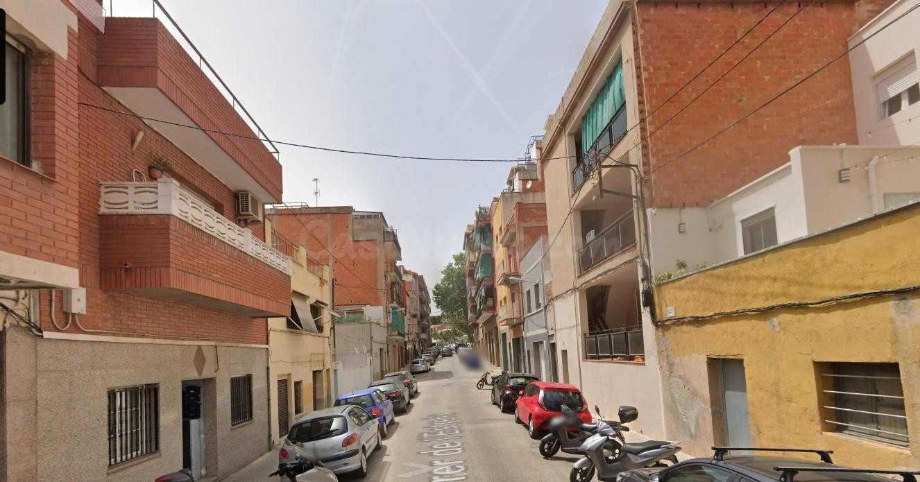 PISO EN BADALONA