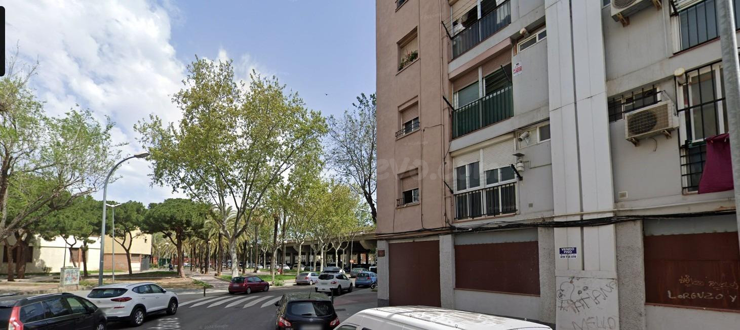 PISO EN BADALONA