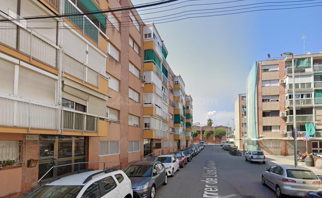 PISO EN  SANTA PERPETUA DE MOGODA