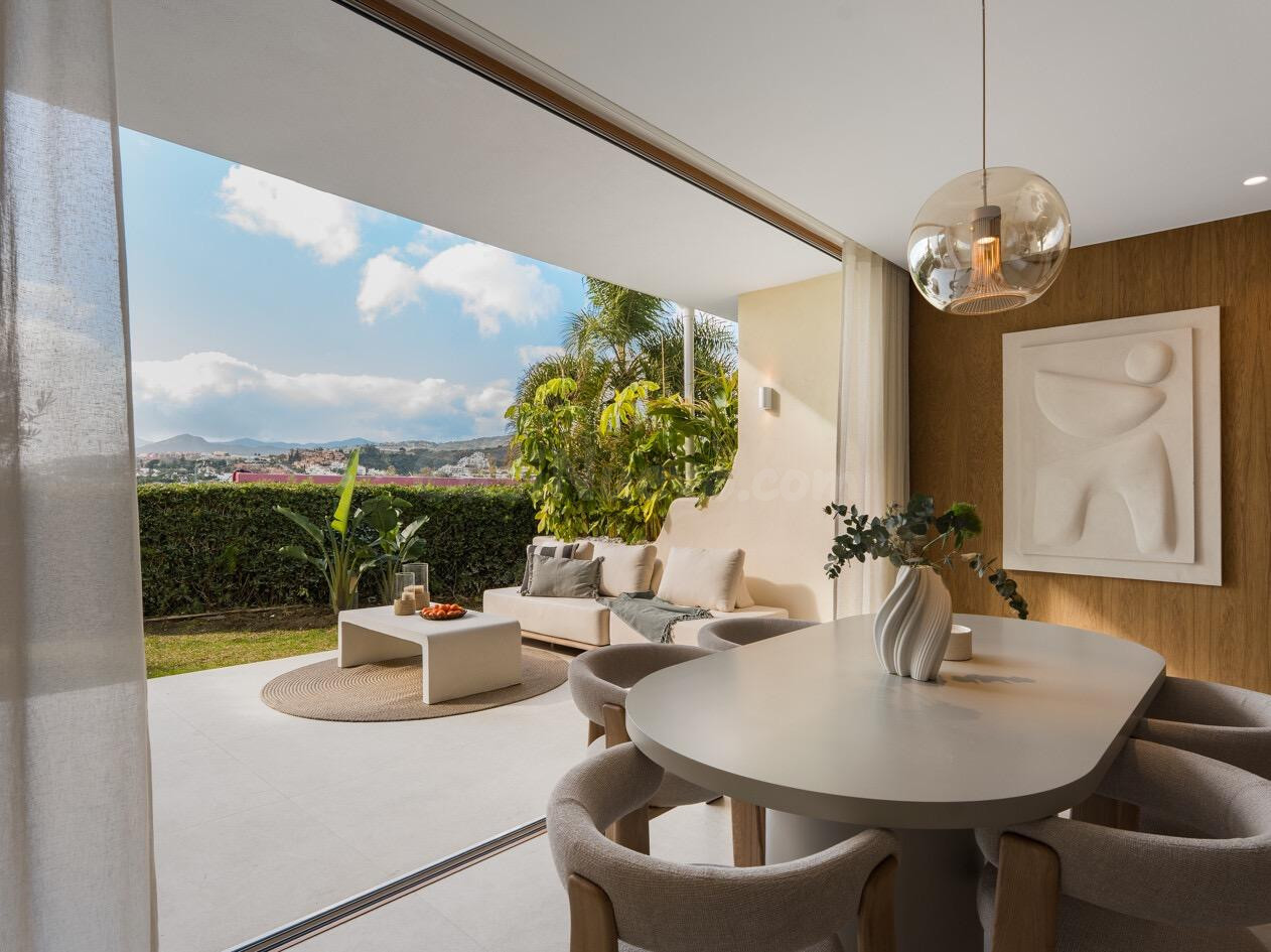 IDEAL CASA ADOSADA EN NUEVA ANDALUCIA, MARBELLA, ALOHA GOLF CLUB
