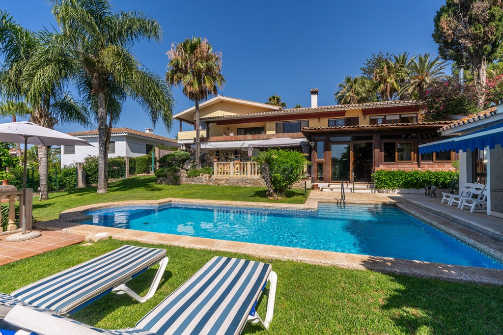 Chalet 6 habitaciones 746m² en venta - Marbella