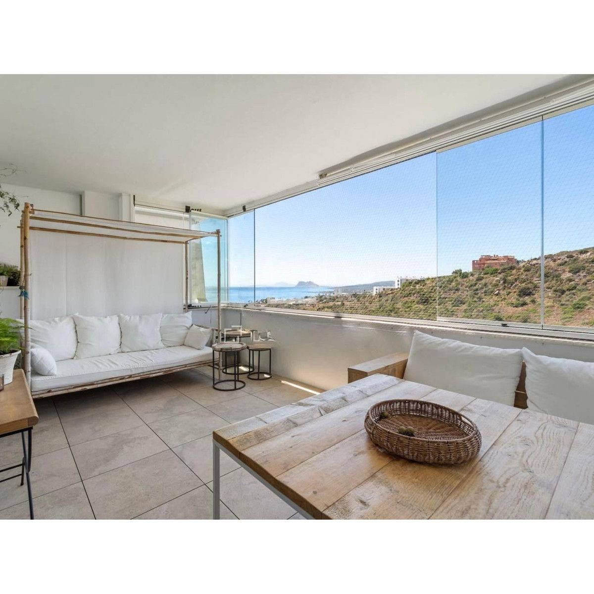 Apartamento 2 habitaciones 120m² en venta - Manilva