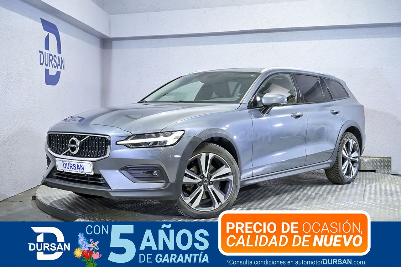Volvo V60 2.0 B4 D AWD Cross Country Pro AUTO
