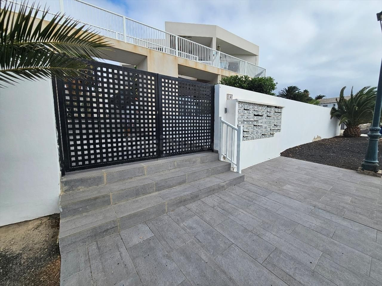 Local comercial 220m² en venta - Costa Teguise