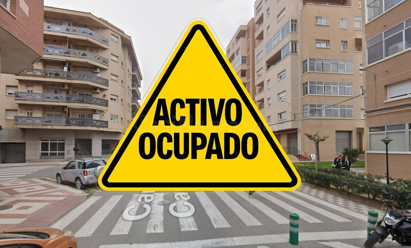 PISO EN ESPARREGUERA