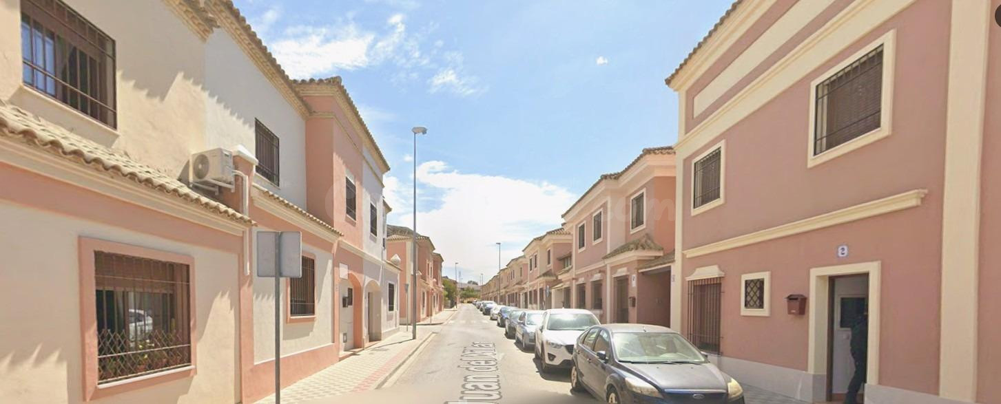 CASA EN UTRERA