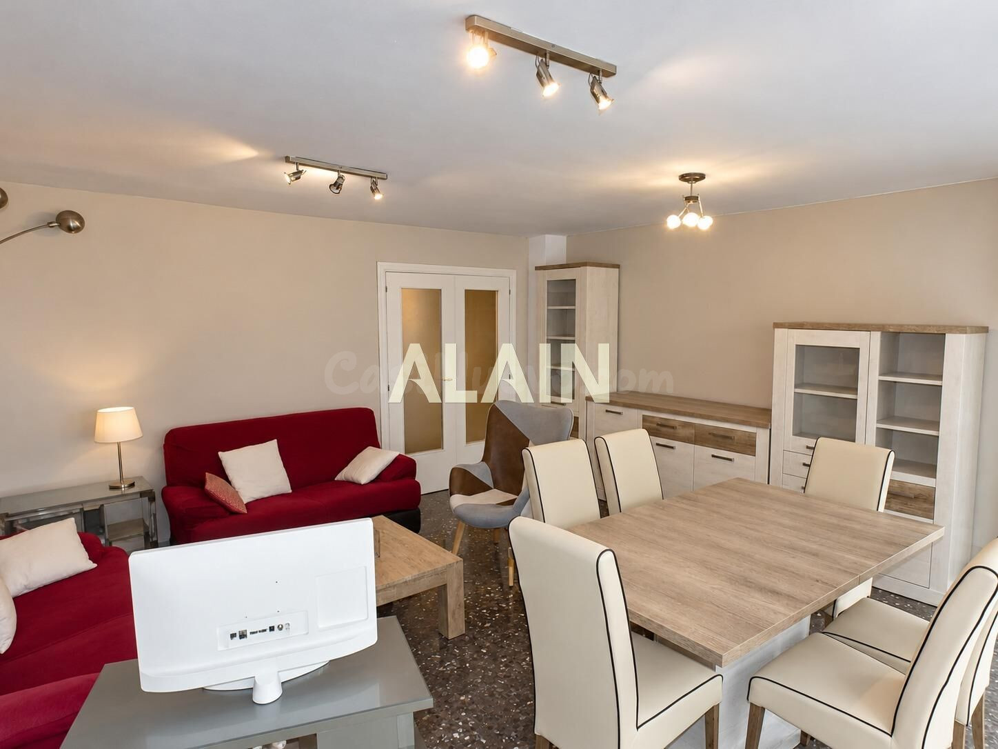 PISO EN VENTA EN RUZAFA- VEN A VERLO!!!!- VALENCIA