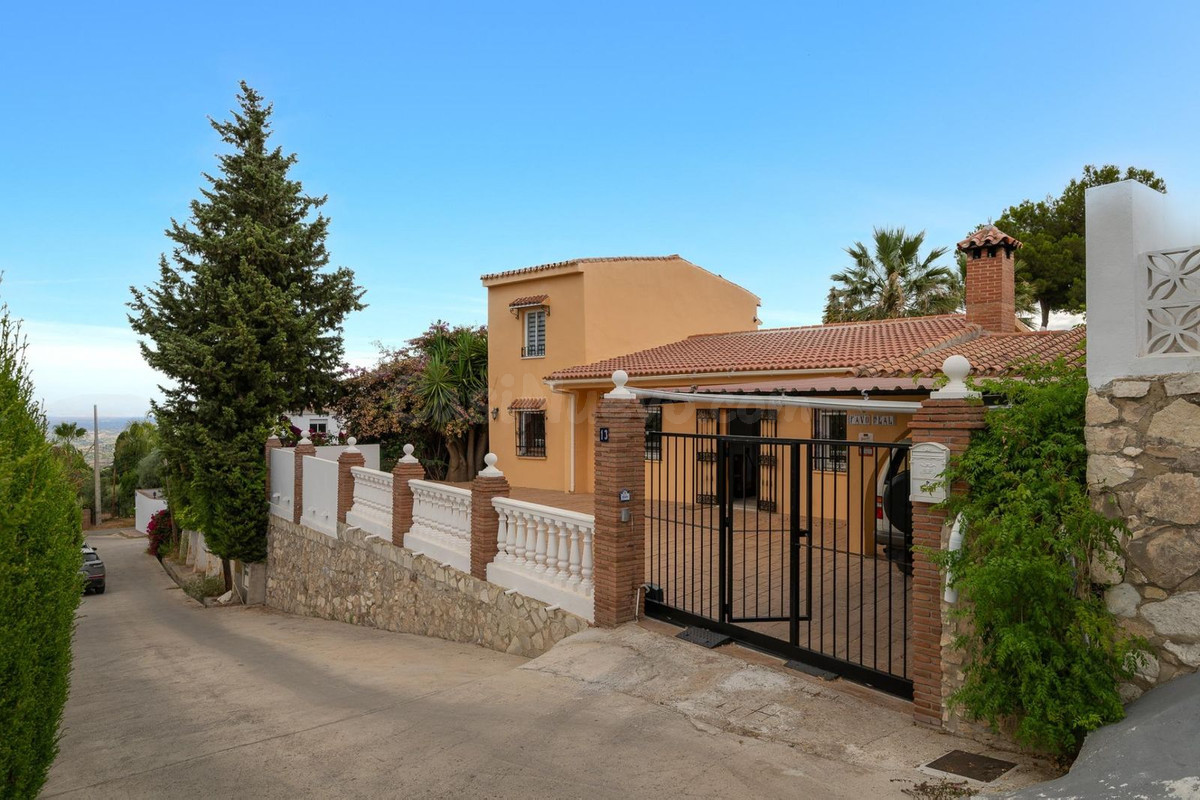 Chalet 4 habitaciones 235m² en venta - Costa del Sol