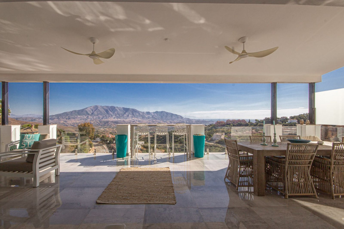 Chalet 4 habitaciones 254m² en venta - Marbella