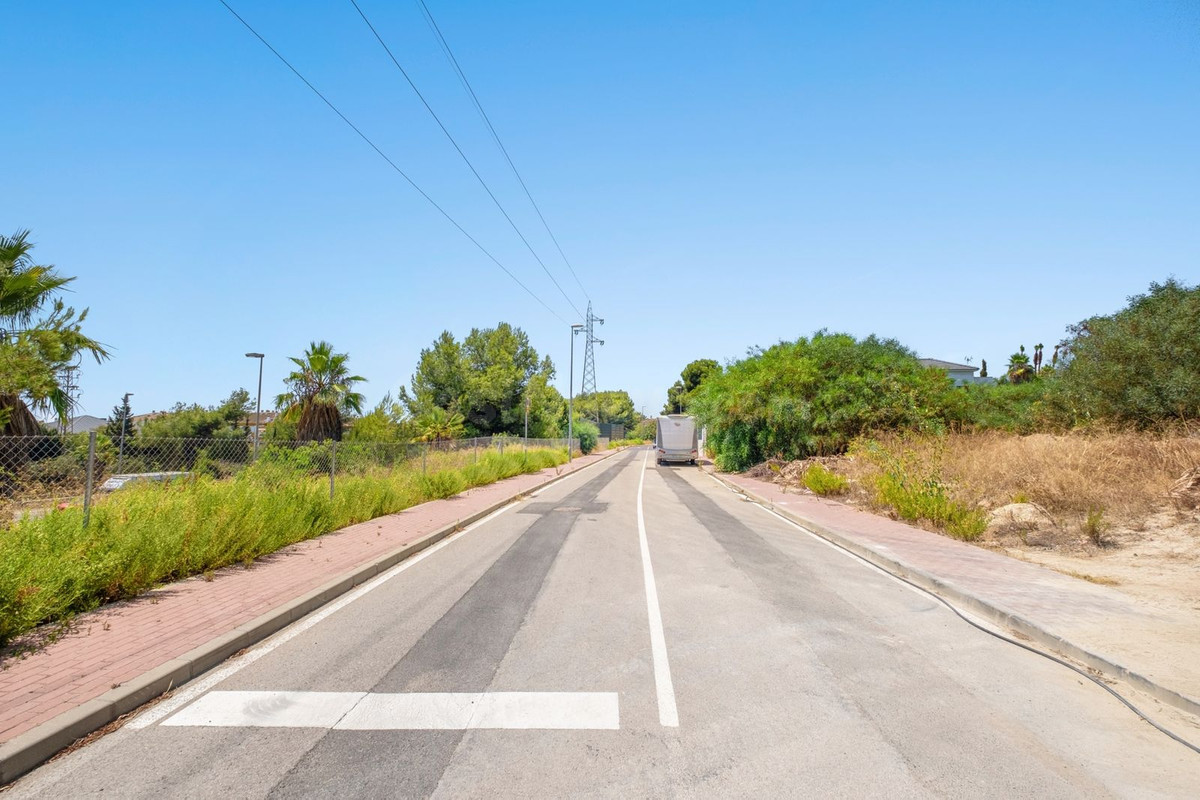 Parcela 1165m² en venta - Marbella