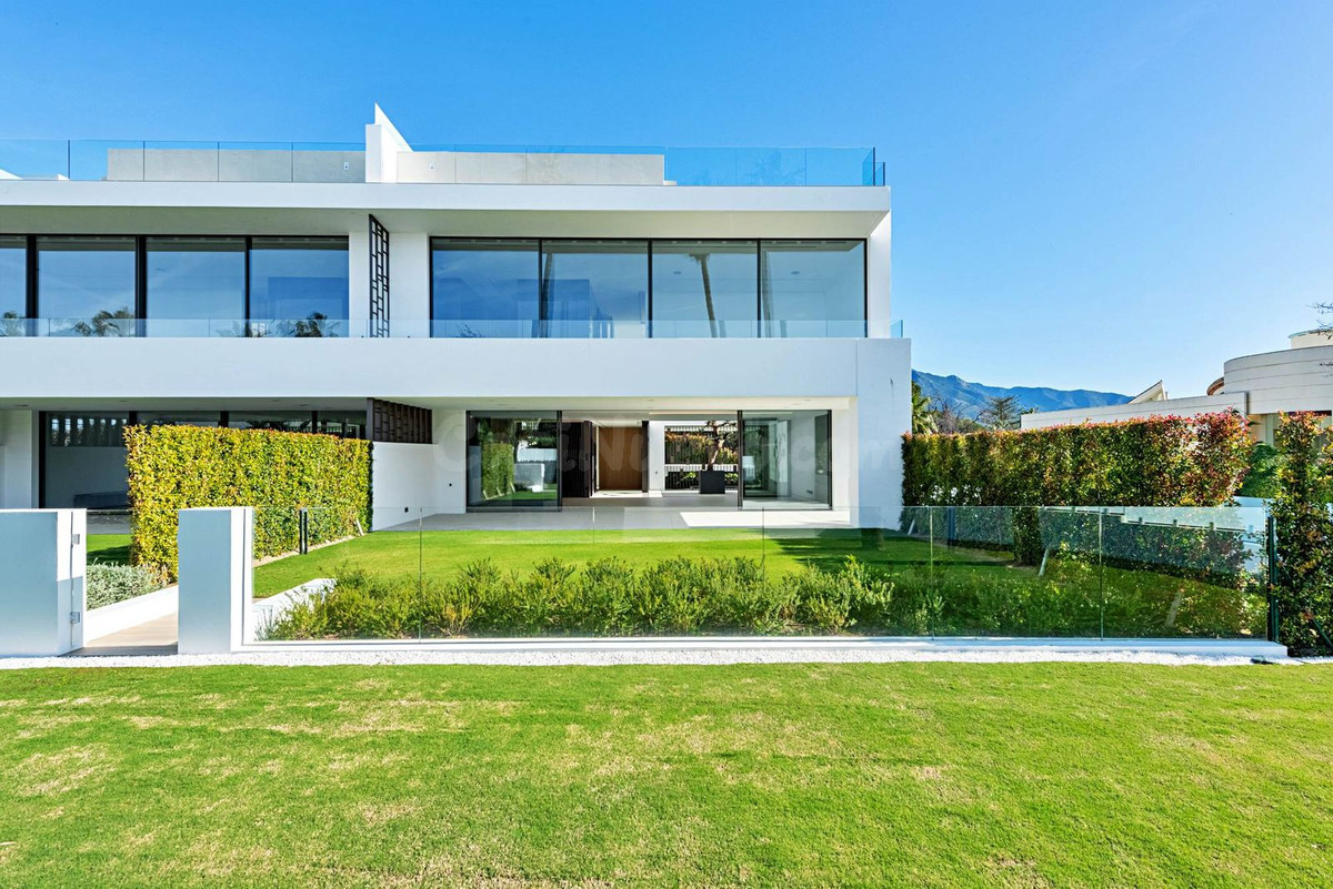 Adosado 3 habitaciones 589m² en venta - Marbella