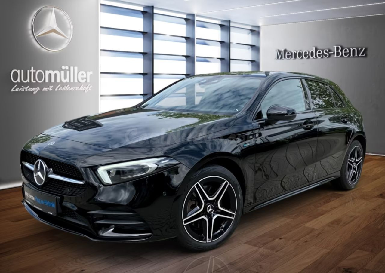 Mercedes Clase A Berlina  Automático de 4 Puertas
