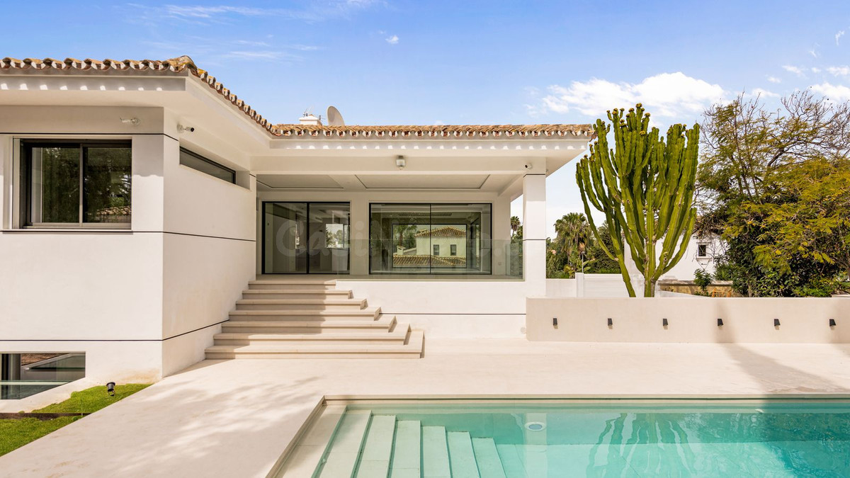 Chalet 6 habitaciones 419m² en venta - Marbella