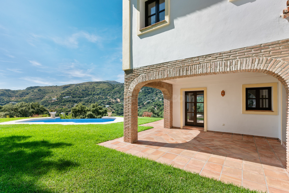 Chalet 4 habitaciones 400m² en venta - Costa Del Sol