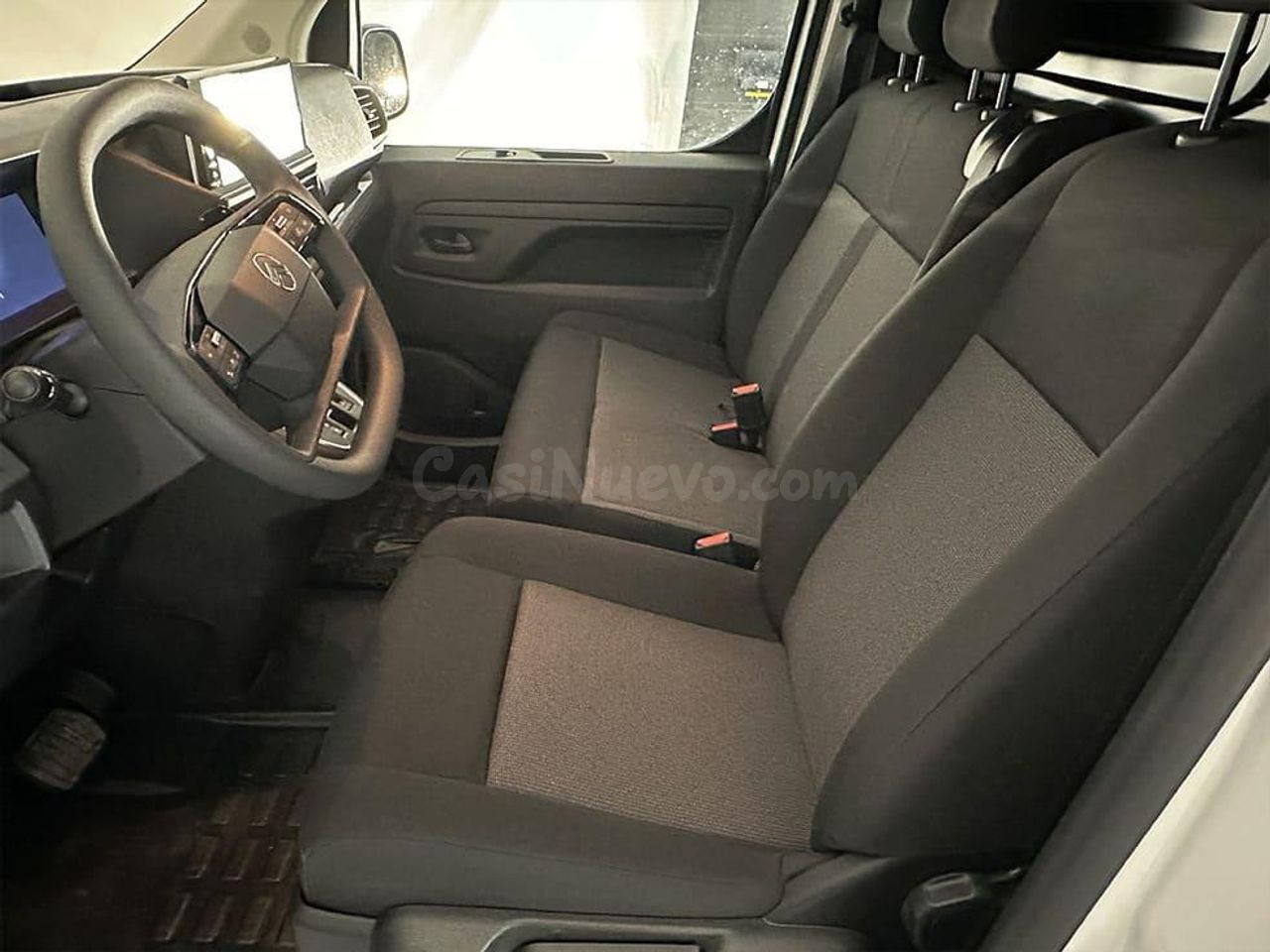 Citroën Jumpy 2.0 BlueHDI 145CV Furgon Talla XL EAT8 - foto 3