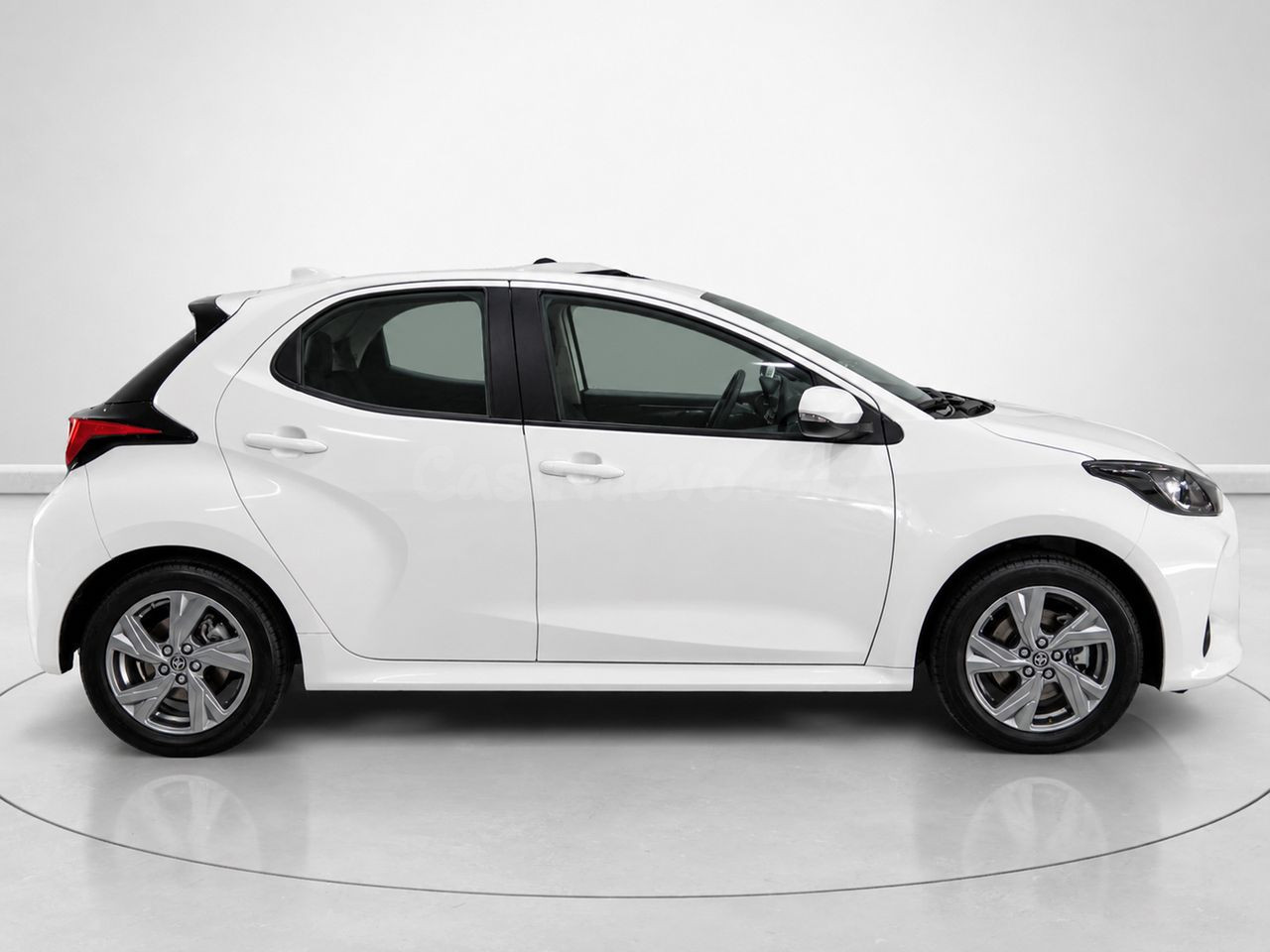 Toyota Yaris 120H Style 85 kW (116 CV) - foto 2
