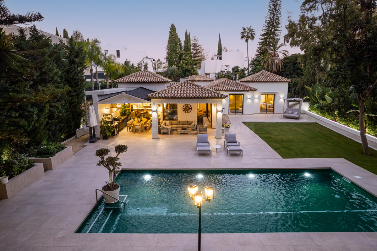 Chalet 5 habitaciones 453m² en venta - Marbella