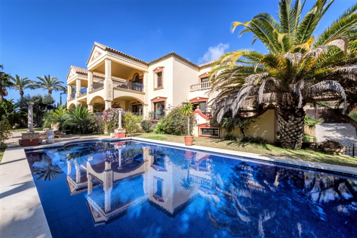 Chalet 6 habitaciones 1070m² en venta - Marbella