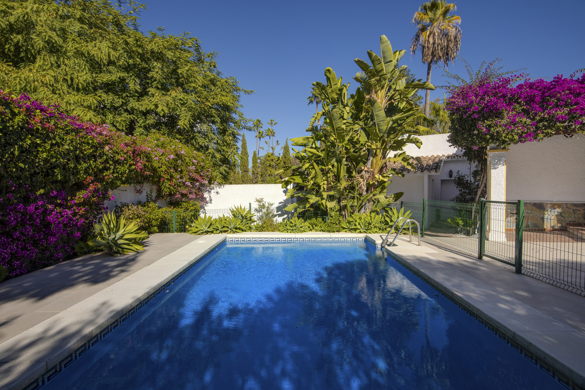Chalet 4 habitaciones 230m² en venta - Marbella