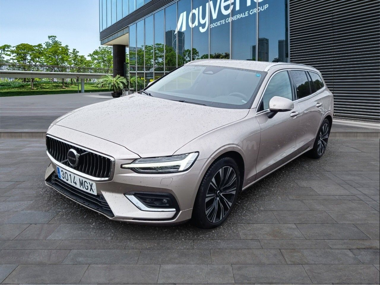 Volvo V60 2.0 B4 (d) Plus Dark Auto