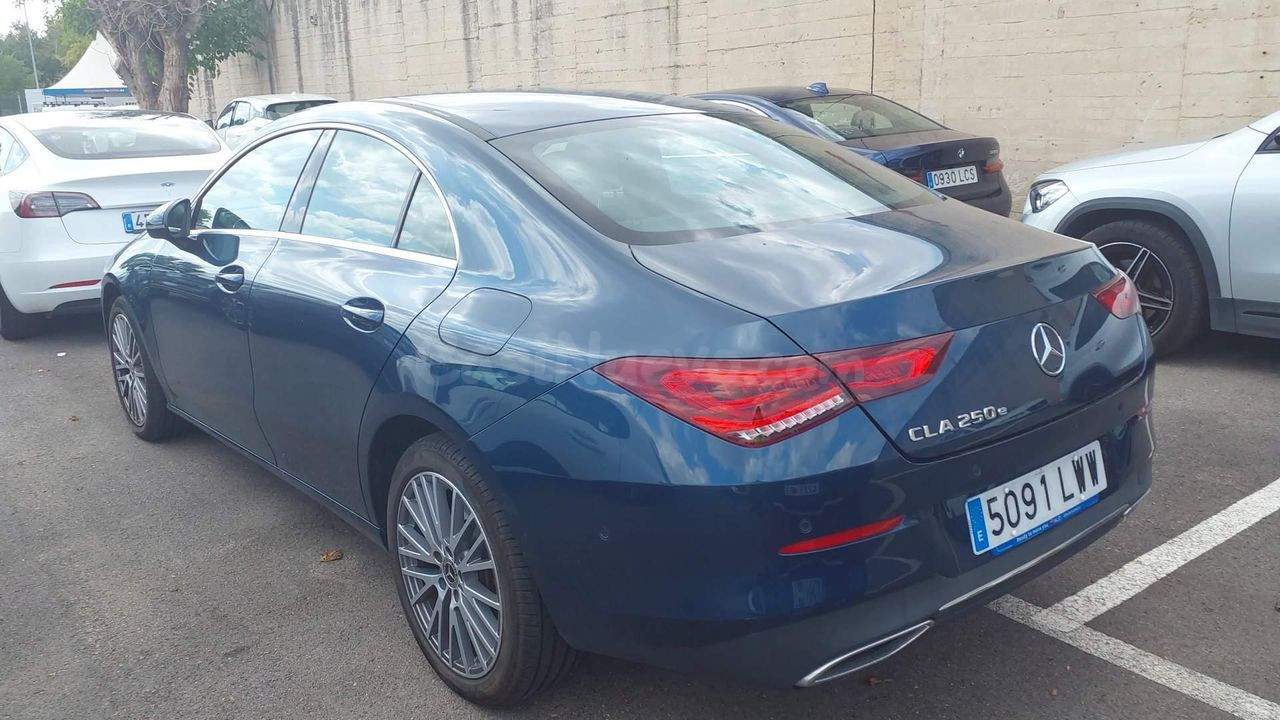Mercedes Clase A MERCEDES CLA  250 e - foto 2