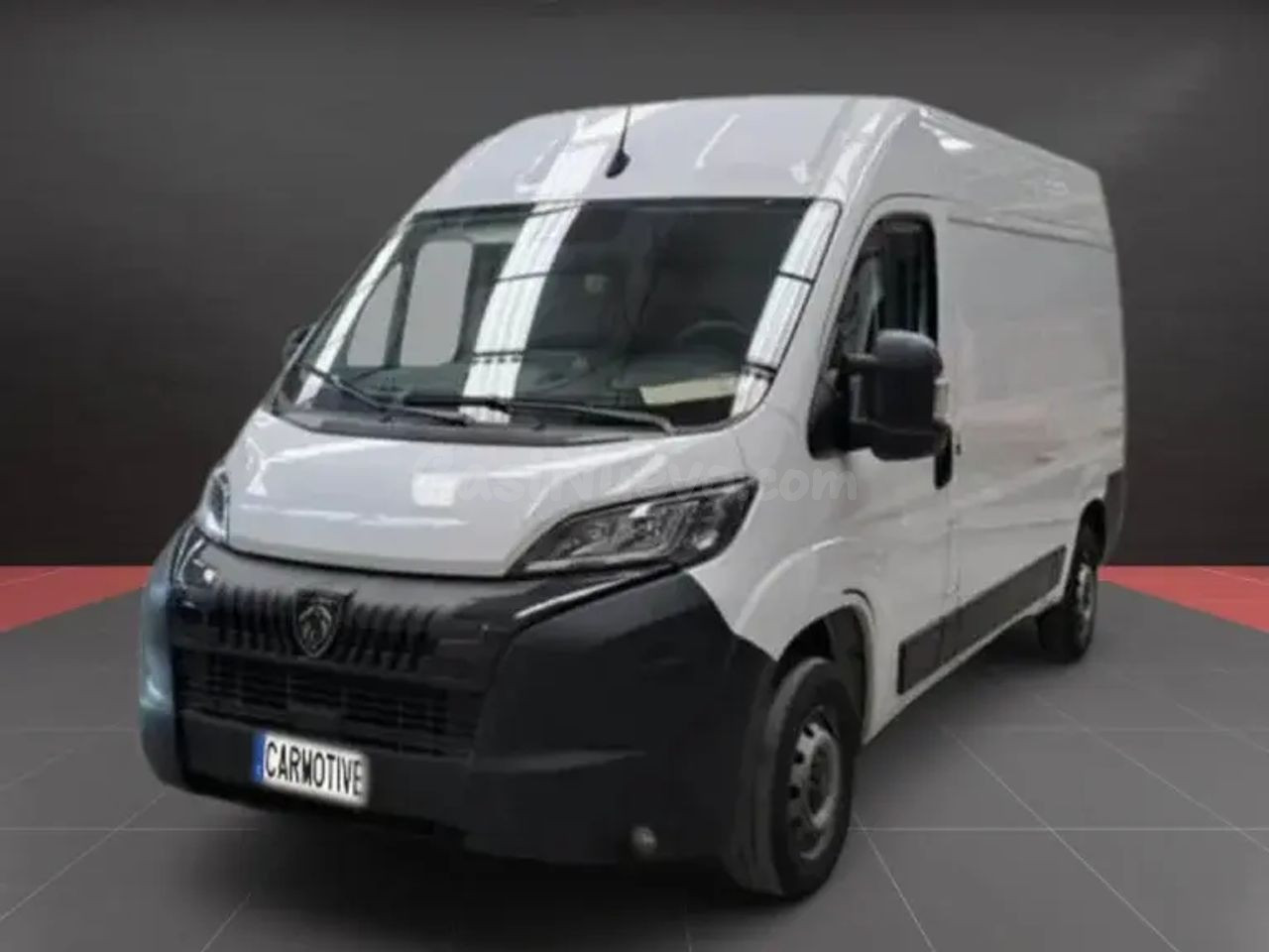 Peugeot Boxer Furgón L2H2 (2024) | Eficiencia y Espacio | Desde 402 € al mes