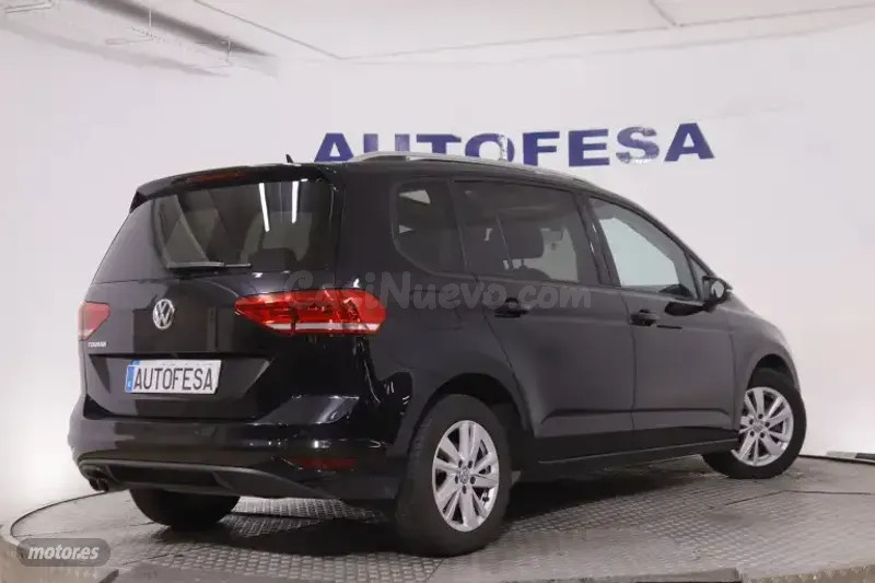 Volkswagen Touran - foto 5
