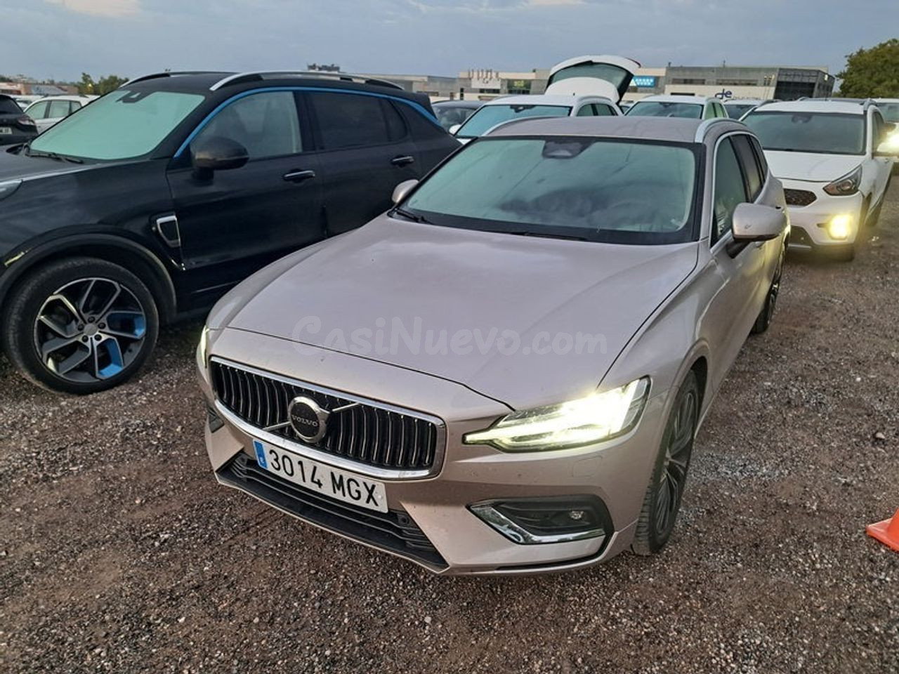 Volvo V60 2.0 B4 (d) Plus Dark Auto