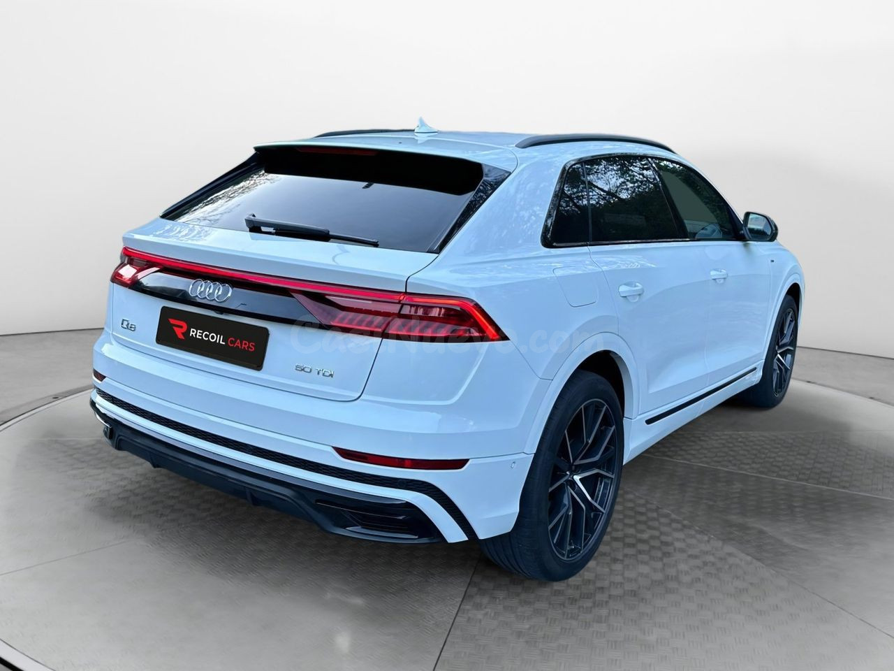Audi Q8 S-Line / Black Line - foto 3