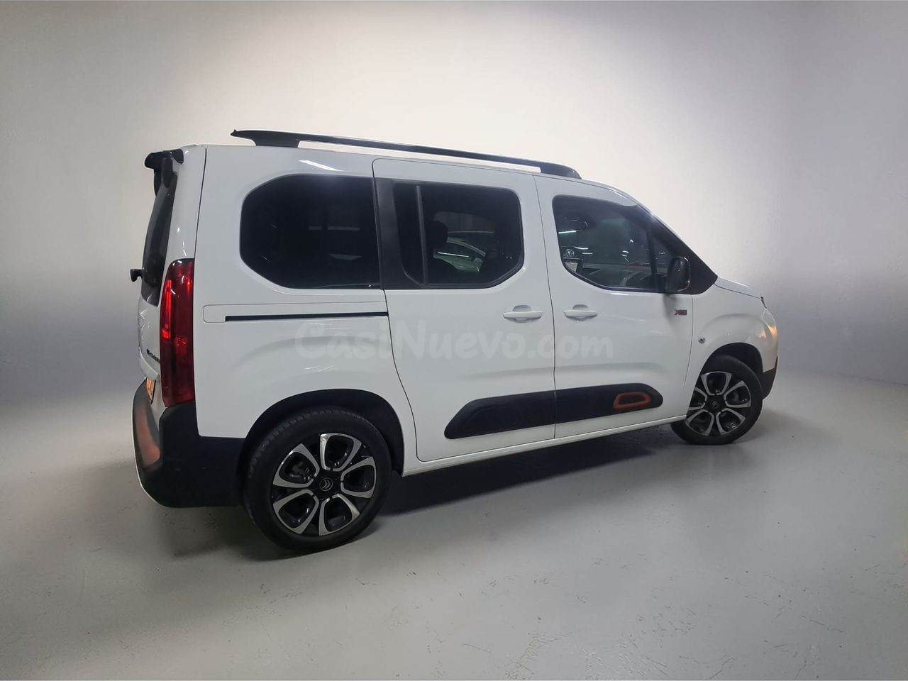 Citroën Berlingo ë- Talla M Eléctrico 50 kWh Shine - foto 4