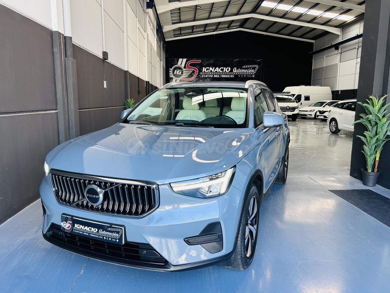 Volvo XC40 Plus B3