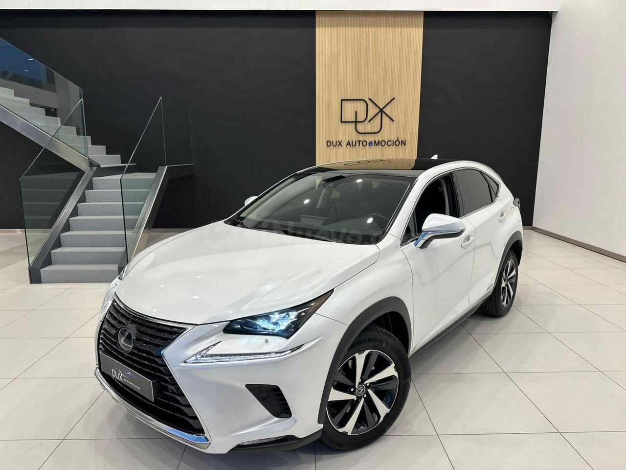 Lexus NX SUV HYBRID LUXURY 4WD
