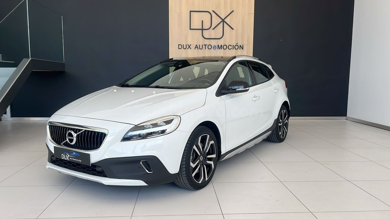 Volvo Cross Country VOLVO V40 CR 5p Berline D3 150CV Geartronic