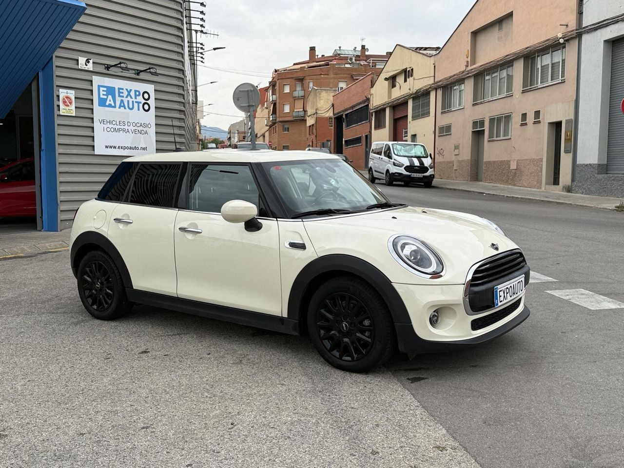 MINI MINI ONE 5 PUERTAS