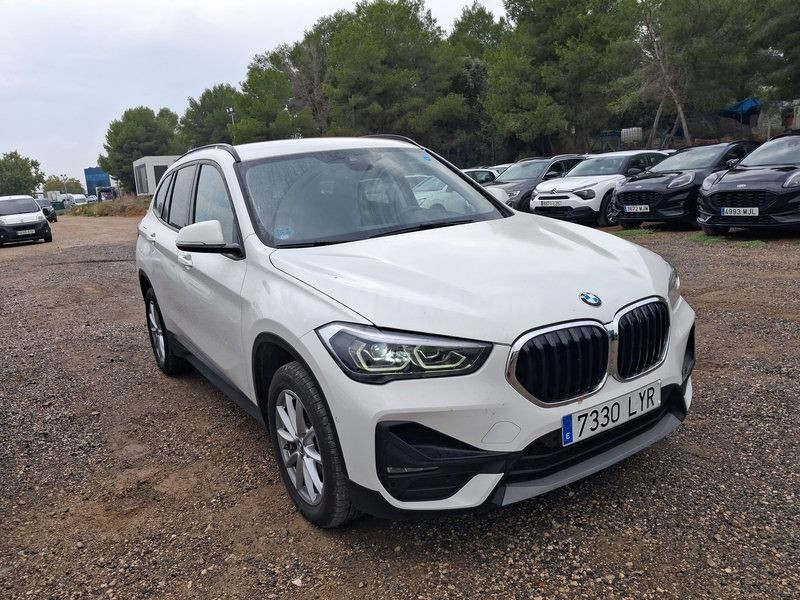 BMW X1 sDrive18d (2022) - foto 3