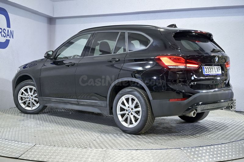 BMW X1 sDrive18d (2022) - foto 4