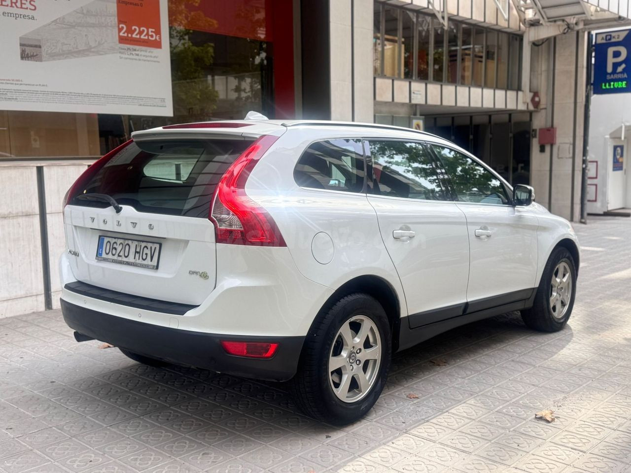 Volvo XC60 2.0 DRIVe Kinetic - foto 4