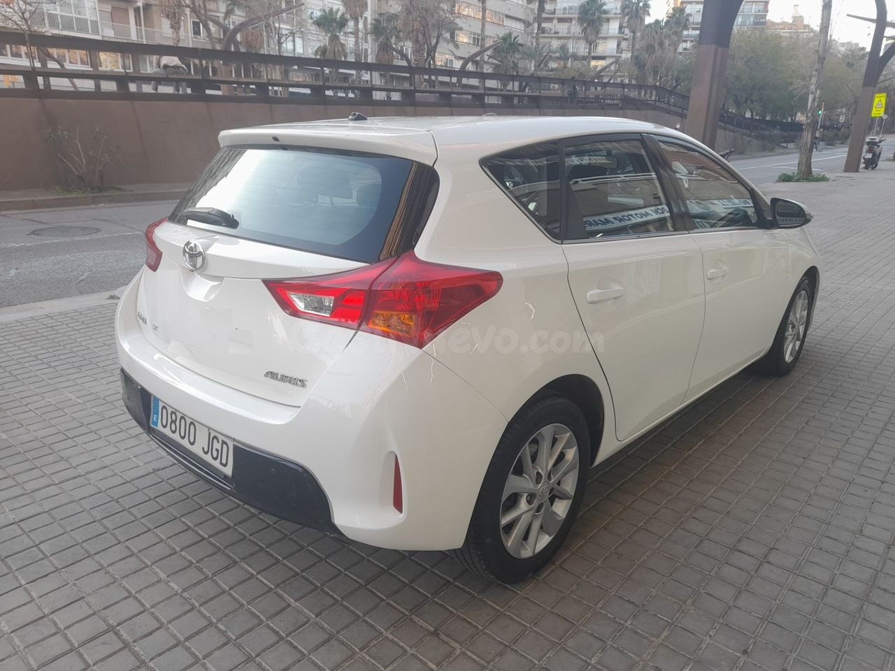 Toyota Auris 1.4 90D BUSINESS - foto 4