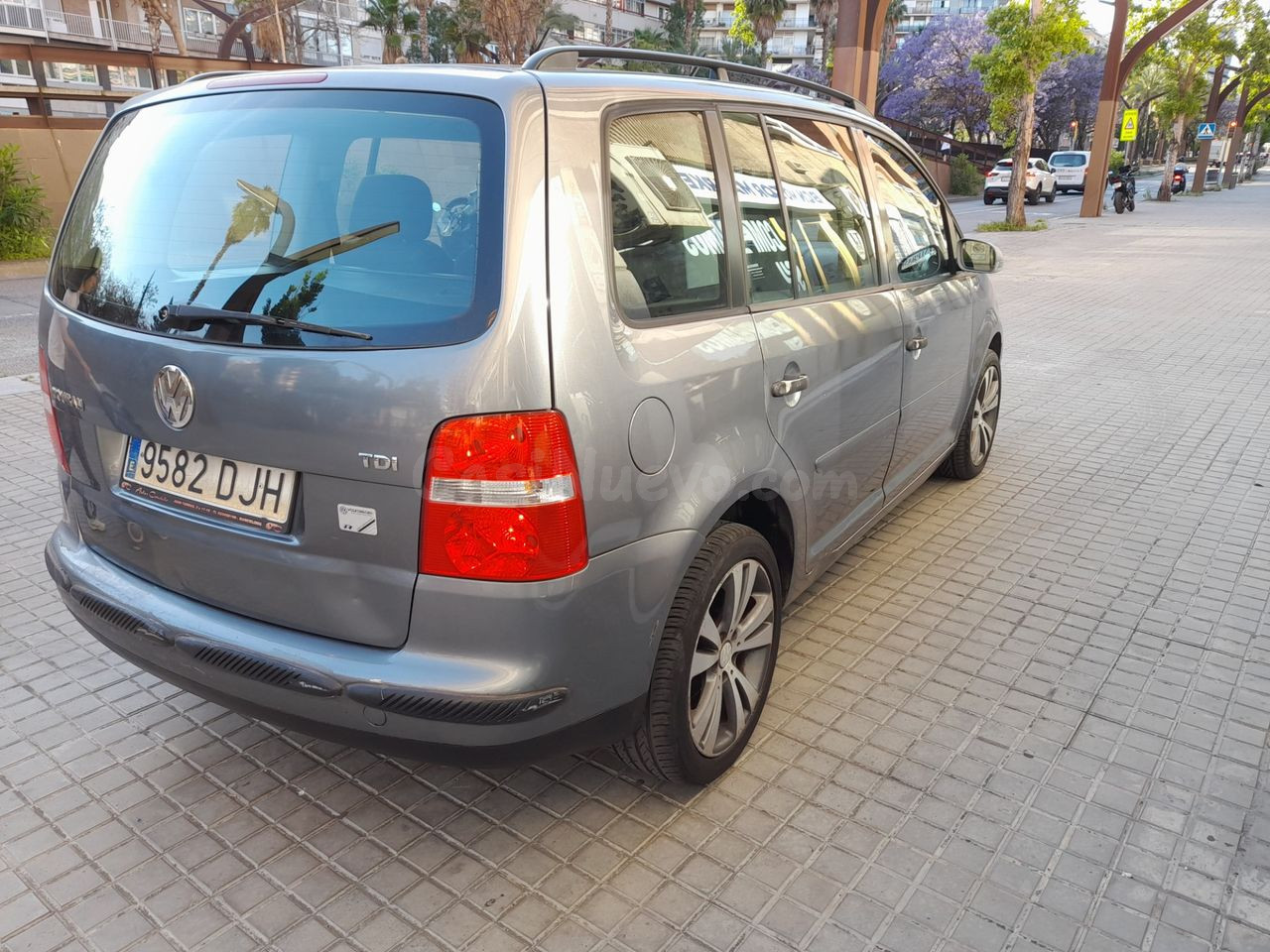 Volkswagen Touran VOLKSWAGEN Touran 1.9 TDI 105 Edition - foto 4