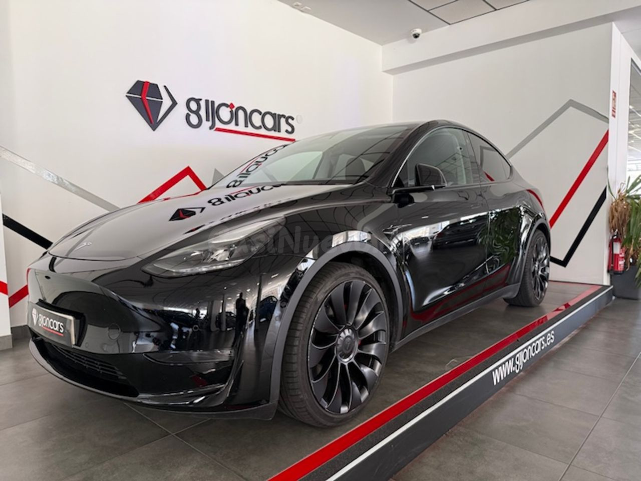 TESLA Model Y Performance 4WD