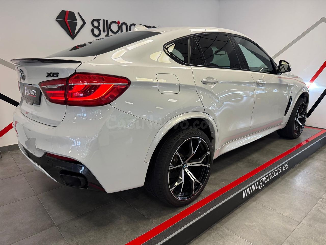 BMW X6 xDrive30d - foto 2