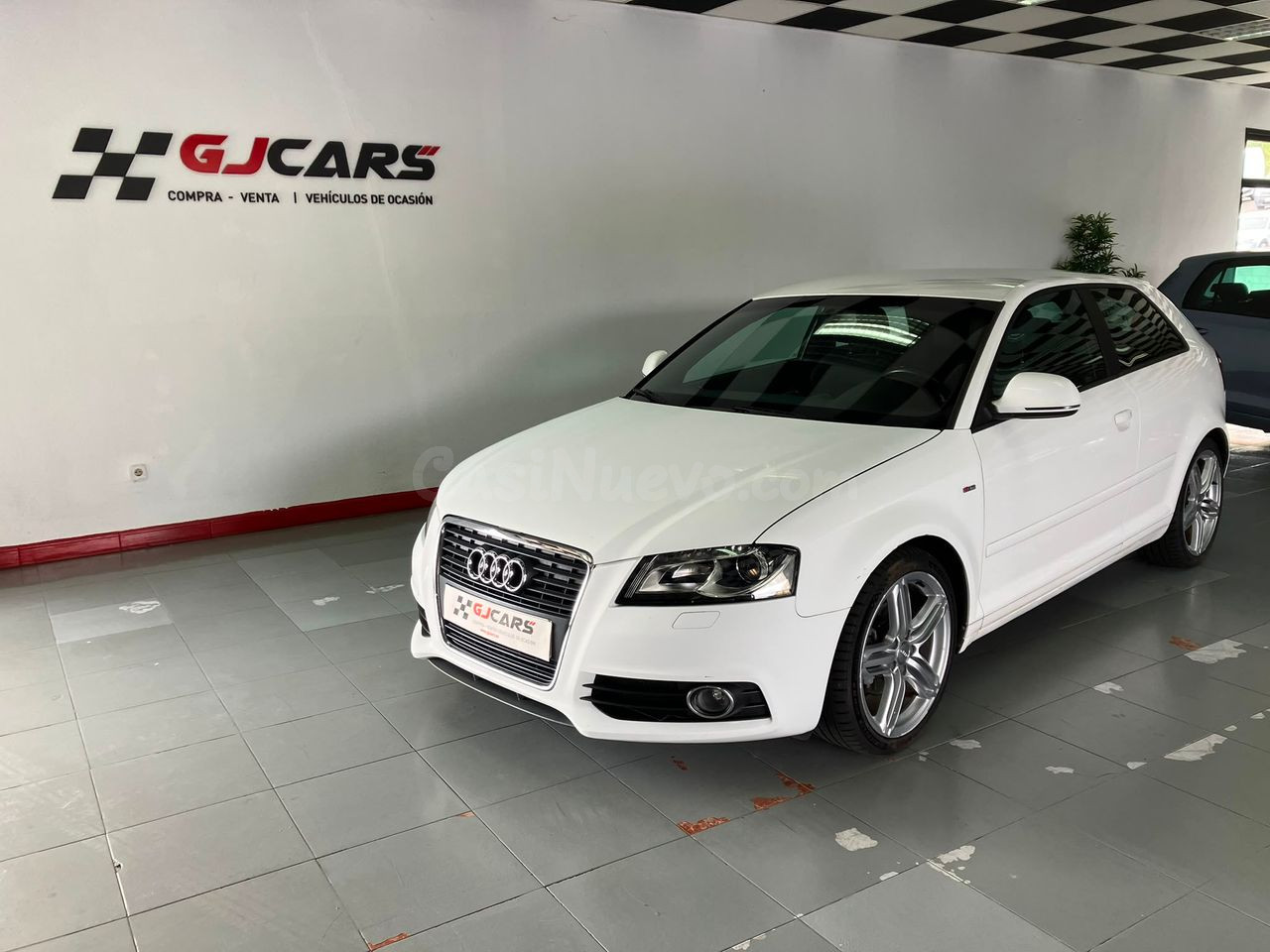 AUDI A3 2.0 TDI 140cv DPF Attraction