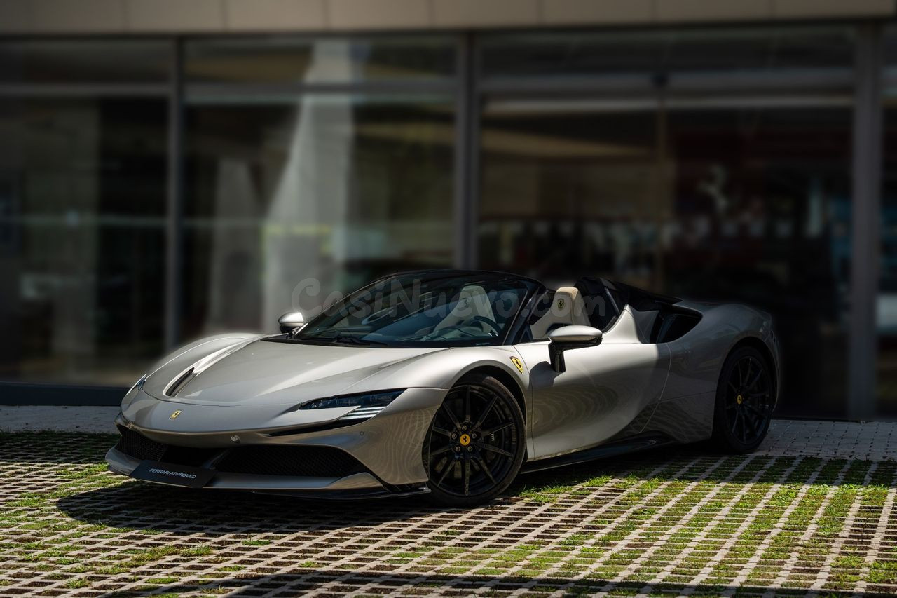 Ferrari SF90 4.0 V8 T Spider