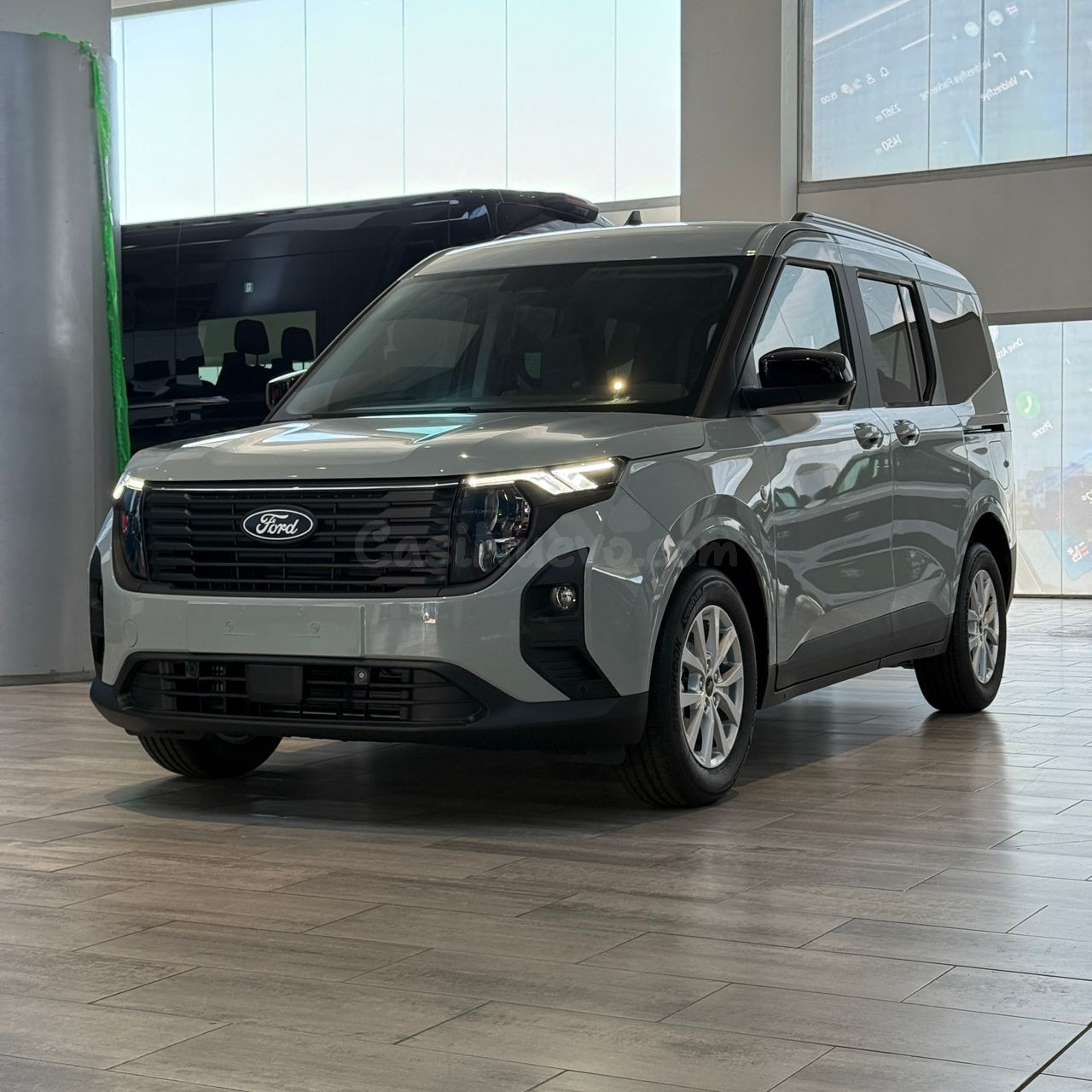 Ford Tourneo Courier 1.0 Ecoboost 92kW (125CV) Titanium