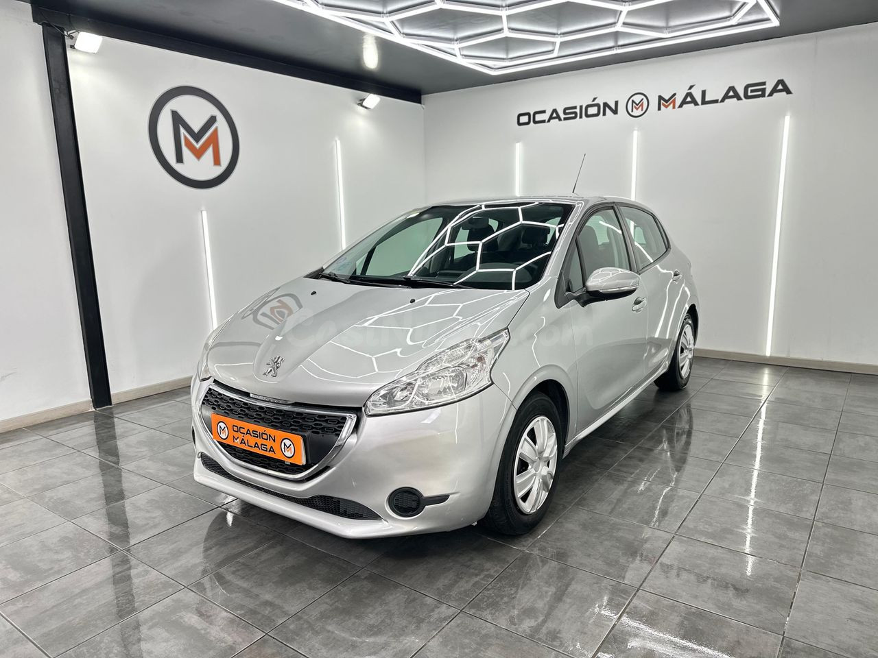 Peugeot 208 5P ALLURE 1.2 VTi 82