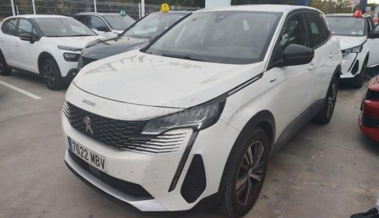 Peugeot 3008 Hybrid 225 e-EAT8 Active Pack