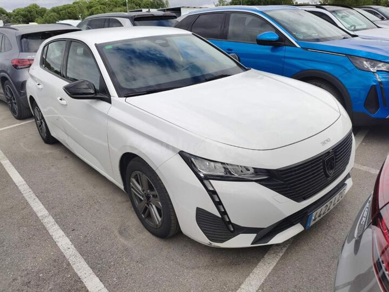 Peugeot 308 5P Active Pack BlueHDi 130 S&S EAT8