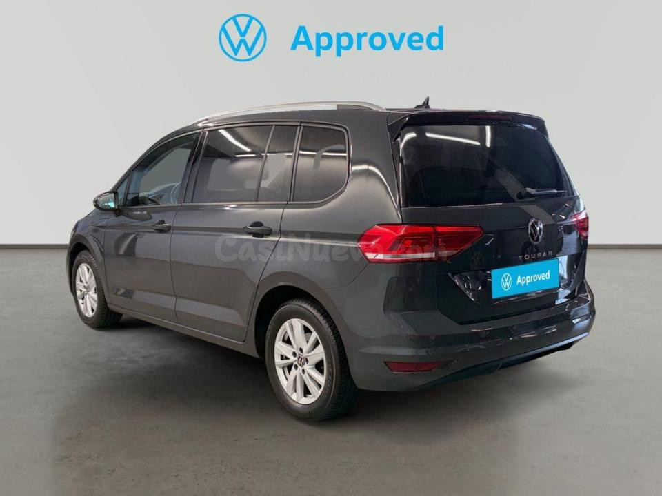 Volkswagen Touran - foto 2