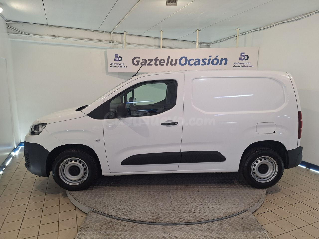Citroën Berlingo FURGON CLUB 1.5 BLUE HDI 100CV - foto 4