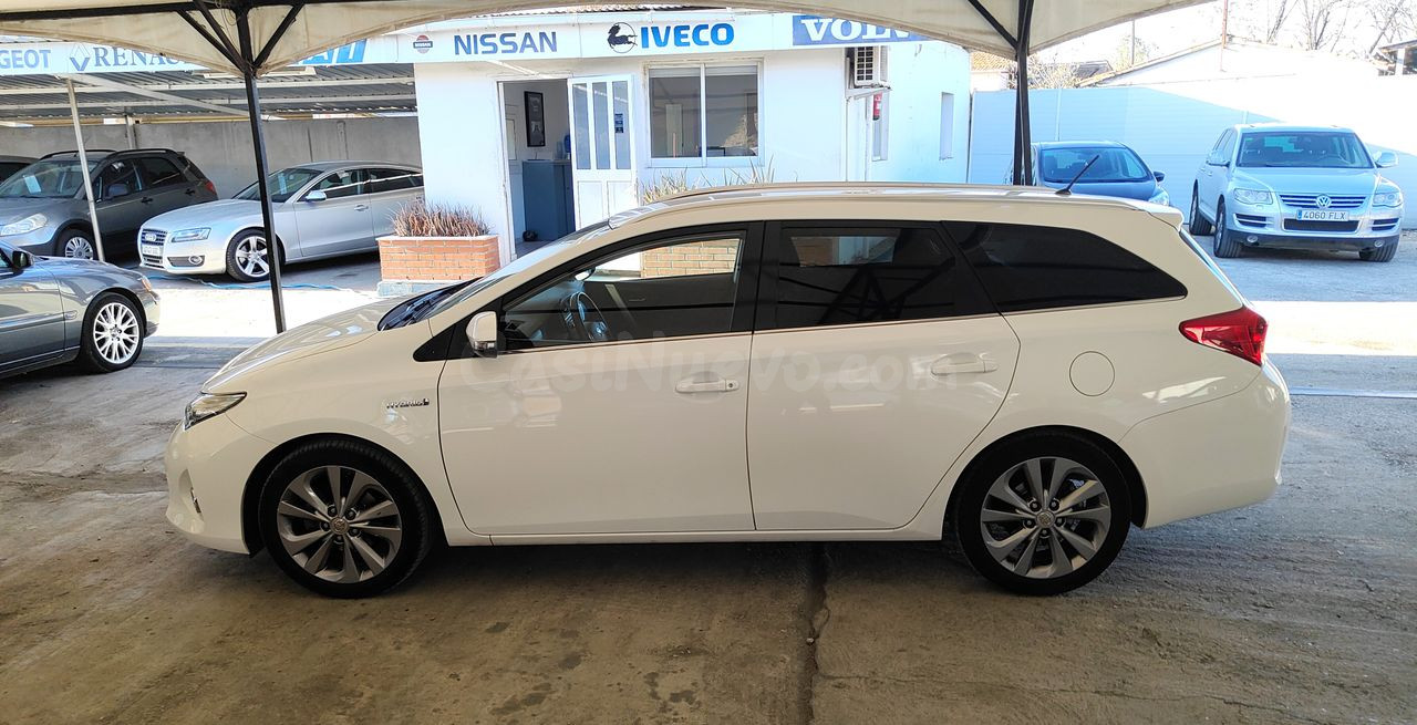 Toyota Auris 140H e-CVT Advance - foto 3